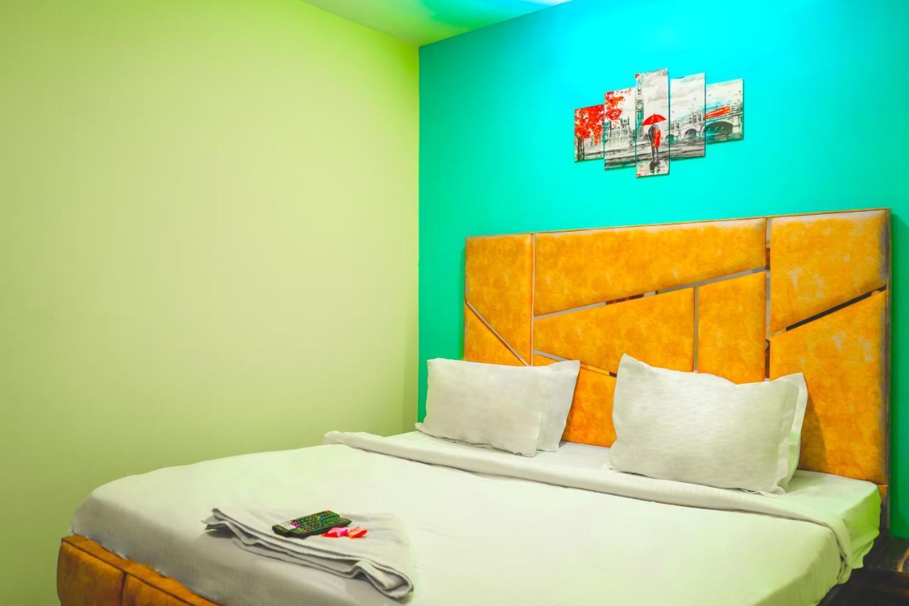 Hotel Azadpur Metro Station 3*